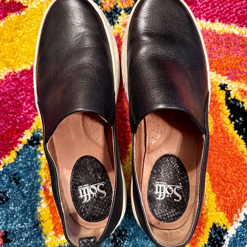 SOFFT Leather slip- ons in size 10 M